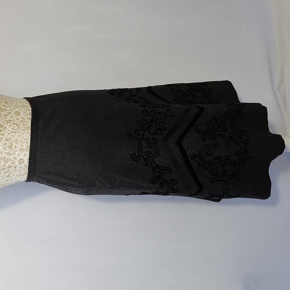 Anne Taylor Loft Petite Black Embroidered Lined Wool Blend Side Zip A Line Skirt - Picture 5 of 15